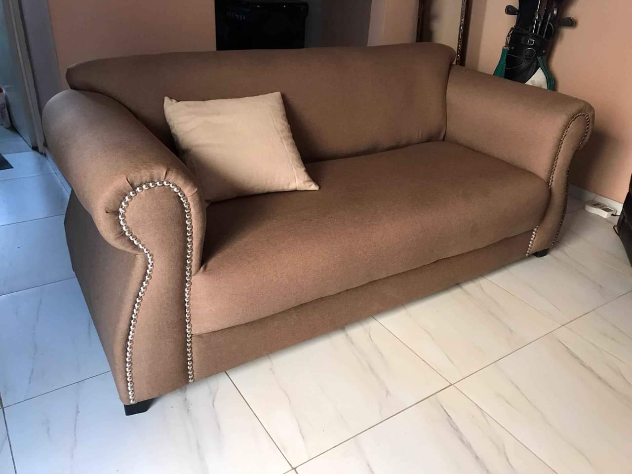 classifieds/furniture sofas