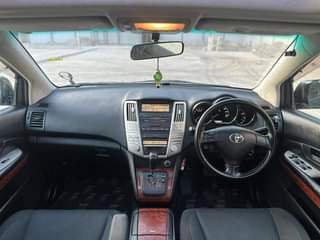 A picture of TOYOTA HARRIER ON SALE CALL 0758893163
