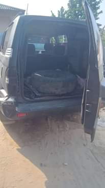A picture of 1999 Model 4 plugs Engine Automatic gear 4x4 Sound engine