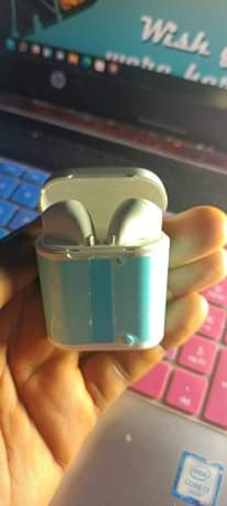 A picture of i17mini Earpod