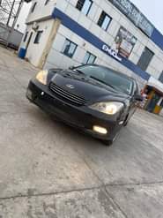 A picture of Clean and sharp 2004 ES 300 buy and traveling clean