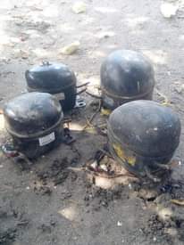 A picture of Nanunua Mafriji mabovu popote nakuja nicheki