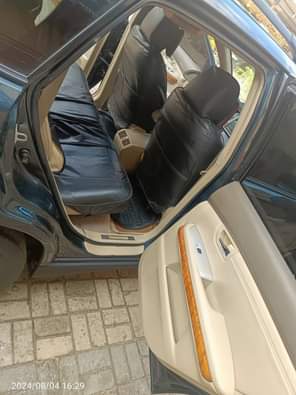 A picture of Rx330 in mint condition everything soft with AC chilling just