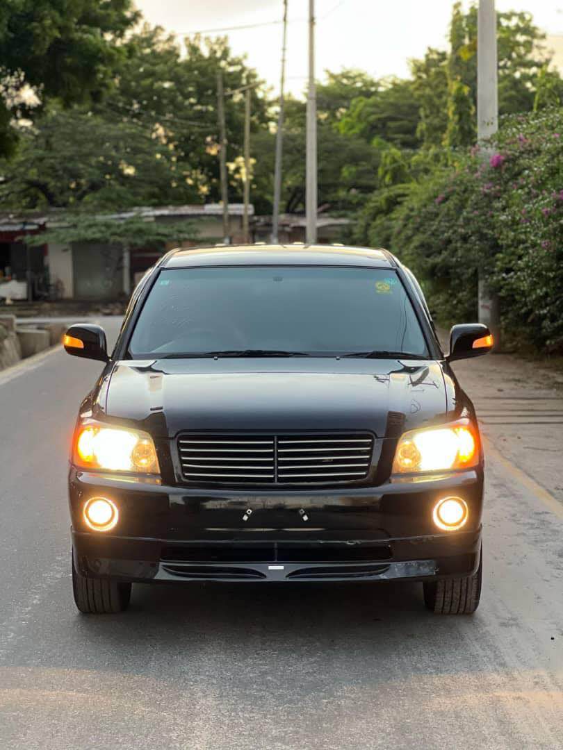 A picture of TOYOTA KLUGER