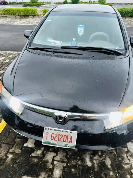A picture of Honda civic 2008