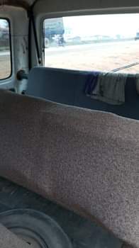 A picture of Hijet keke bus With silent engine Neat interior Gear working