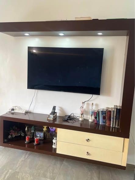 A picture of Tv stand