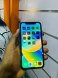 A picture of Clean Iphone 11 128gb Duos