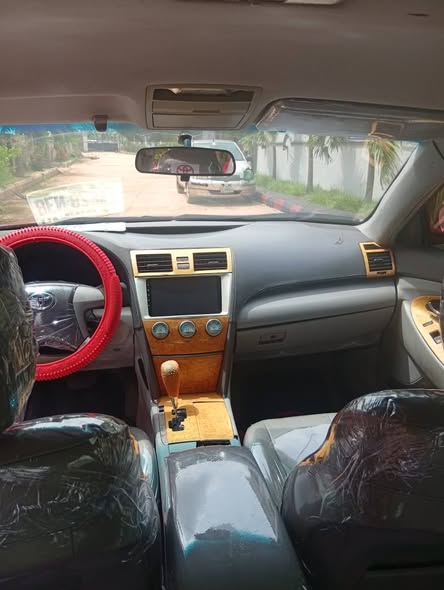 A picture of Toyota Camry SE 4plugs