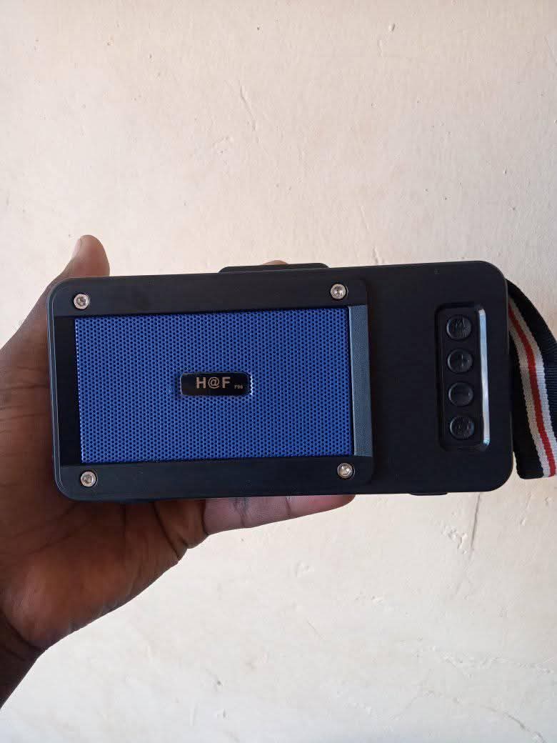 A picture of Wireless speaker radio