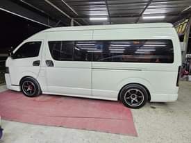A picture of 2011 Toyota Haice commuter 2011