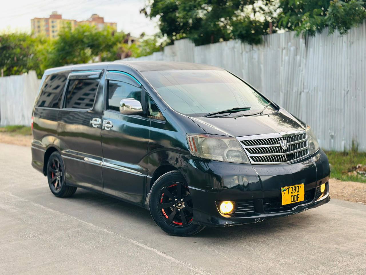 A picture of TOYOTA ALPHARD FOR SALE 0719748337