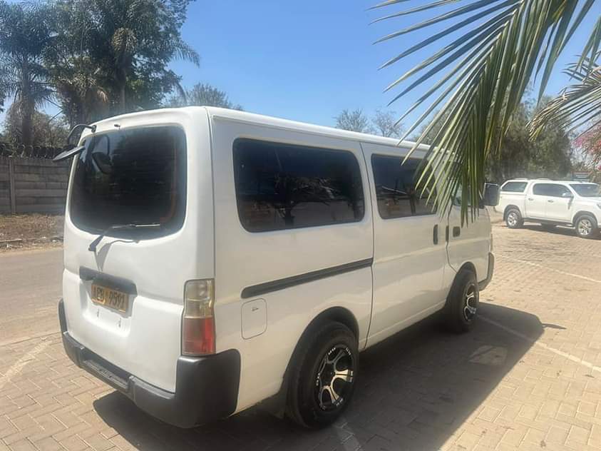 used nissan caravan