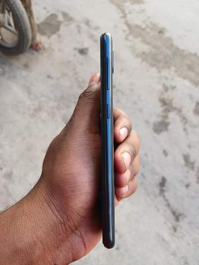 A picture of Samsung a10 32gb 2gb 4g Internet Tsh 100 000 0784798544