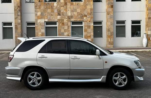 A picture of Toyota Harrier on sale DDM gari imetunzwa vizuri sanaa