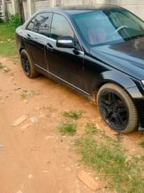 A picture of Mercedes Benz c300