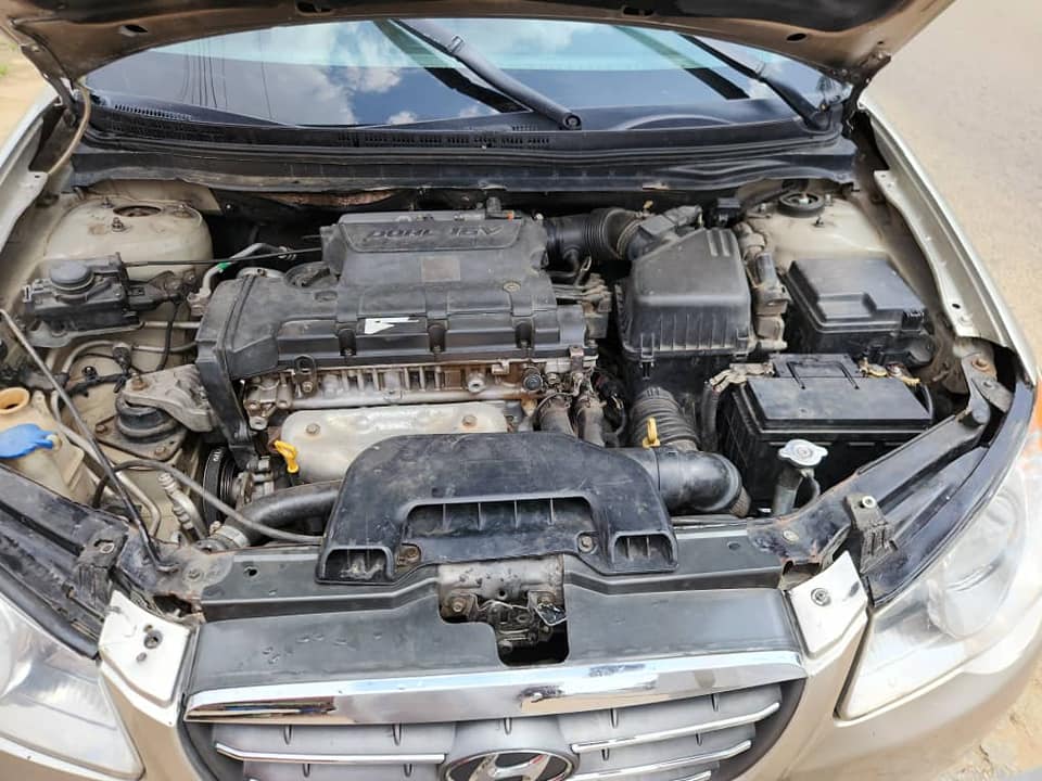 A picture of 2010 HYUNDAI ELANTRA 07035917968