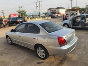 A picture of Hyundai Elantra 2005 model Ac chilling Sound Engine and gear