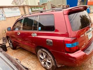 A picture of Toyota Highlander 04 05