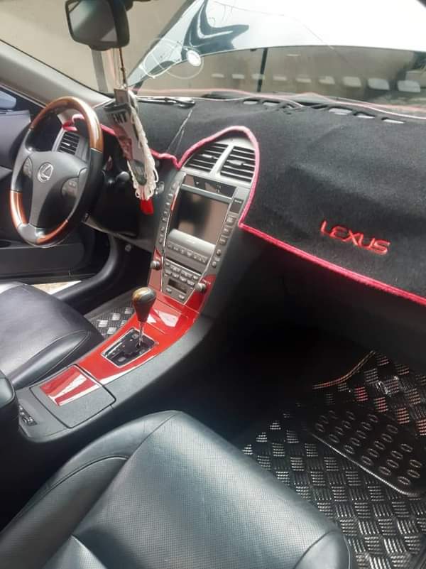A picture of Mint 2009 ES350 Barely used First body First owner Untempered
