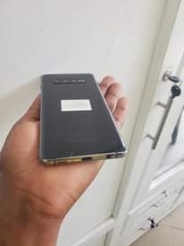 A picture of Mzungu wa roho maphone