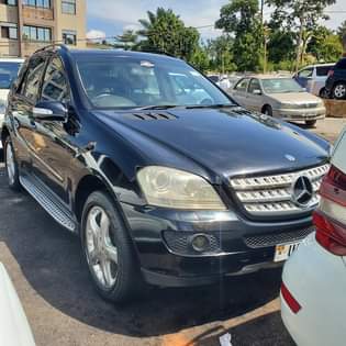 A picture of ML350 2006 32M