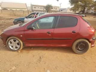 A picture of PEUGEOT 206