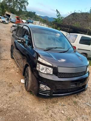 used toyota noah