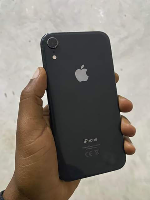 A picture of iPhone XR 128GB