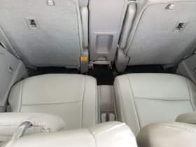 A picture of Dealers cars Toyota Highlander 2011 model Needful to fix are