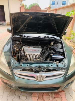 A picture of 2005 tokunbo standard Honda accord 2 1M very clean