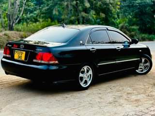 A picture of TOYOTA CROWN ATHLETE GOOD NEW FOR SELL 16.5M OR EXCHANGE