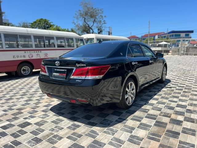 A picture of 2013 Toyota Crown Athlete