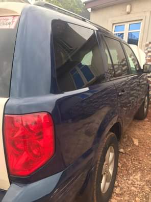 A picture of Clean 2005 06 Honda pilot Very clean and sound Everything