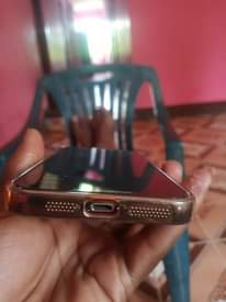A picture of IPHONE XS MAS ipo sokoni aina KIPENGERE CHOCHOTE Ina face