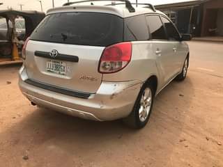 A picture of Toyota matrix 2006