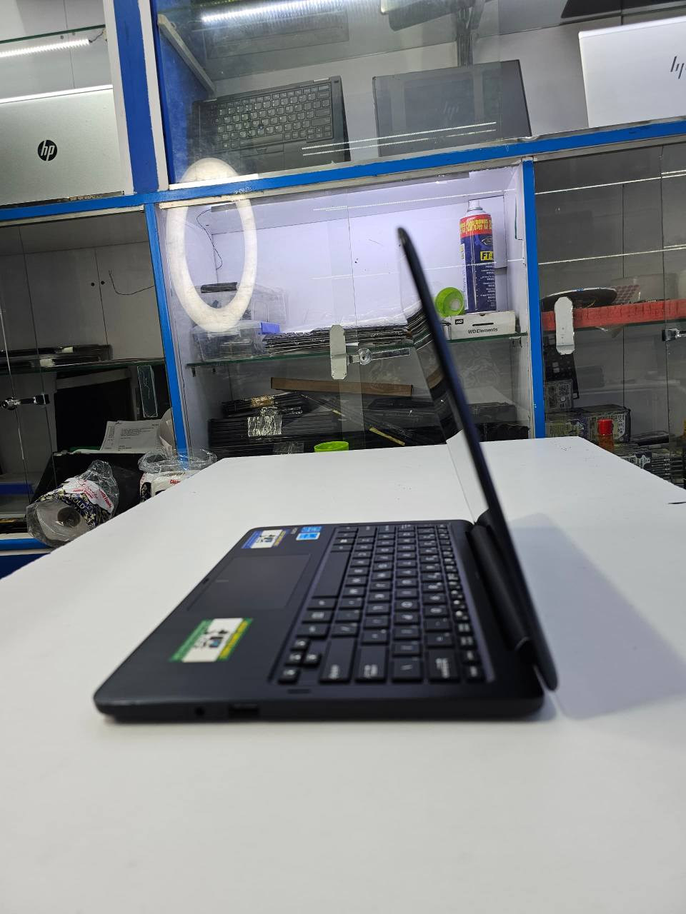 A picture of Asus x360