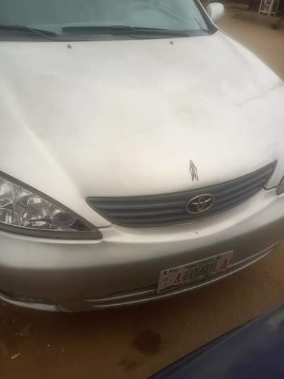 A picture of Toyota Camry 06 for sale