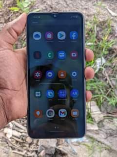 A picture of SAMSUNG A70