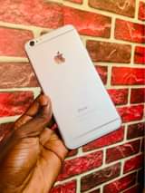 A picture of iPhone 6 Plus 64Gb at 220