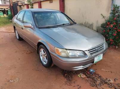 A picture of Toyota Camry tiny big