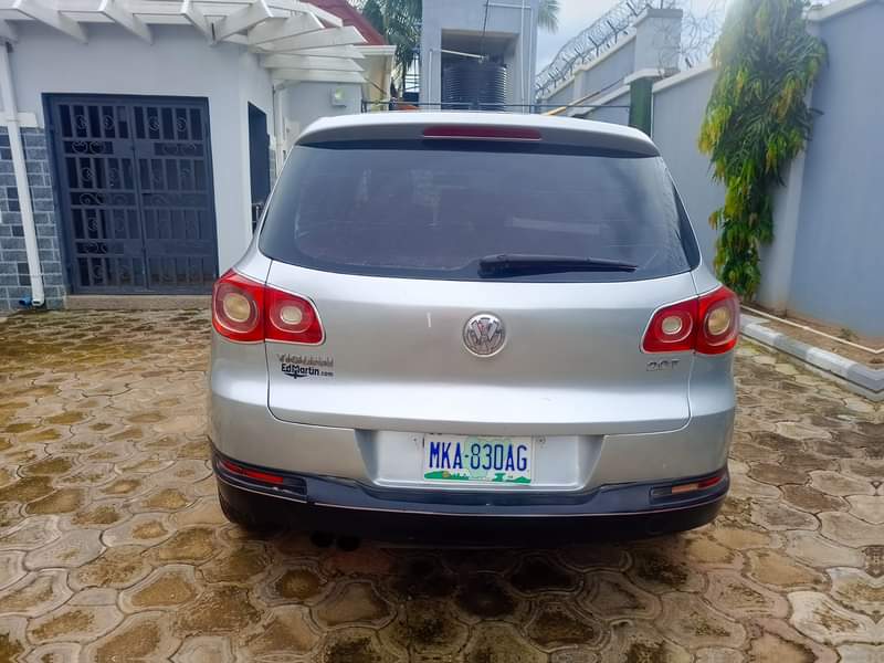 A picture of Distress sale toks passat 2010 model engine and gear untempered