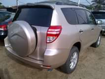A picture of URGENT BUYERS ONLY 08167400422 TOYOTA RAV4 Year 2007 MODEL Foreign