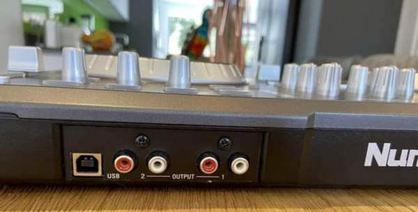 A picture of Numark mix player 0752432045