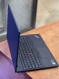 A picture of Lenovo thinkpad p52s