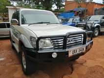 A picture of Toyota Land cruiser TX