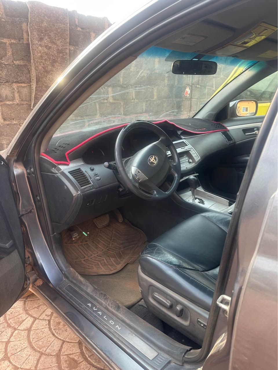 A picture of Toyota Avalon