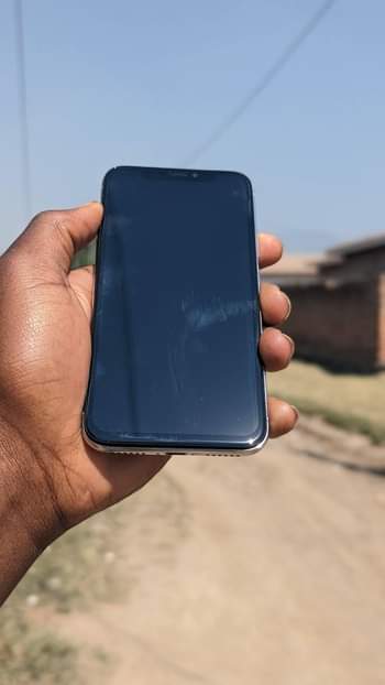 A picture of Iphone x