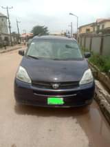 A picture of 2005 Toyota Sienna Painted