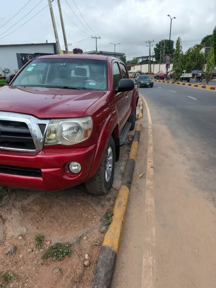 A picture of TOYOTA TACOMA 2008 Model FOREIGN USED